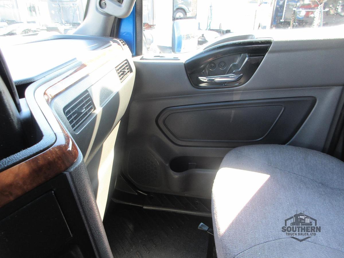 Used 2021 INTERNATIONAL LT