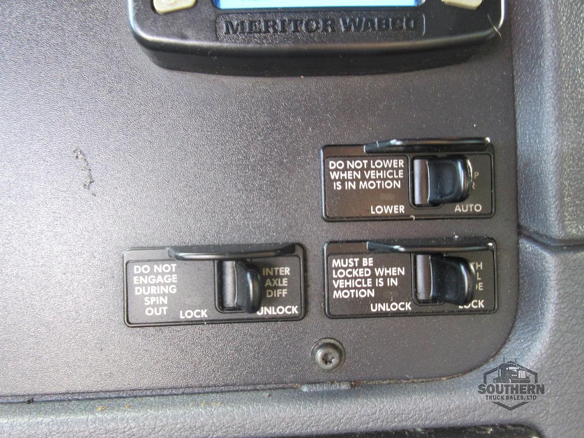 Used 2019 FREIGHTLINER CASCADIA 125