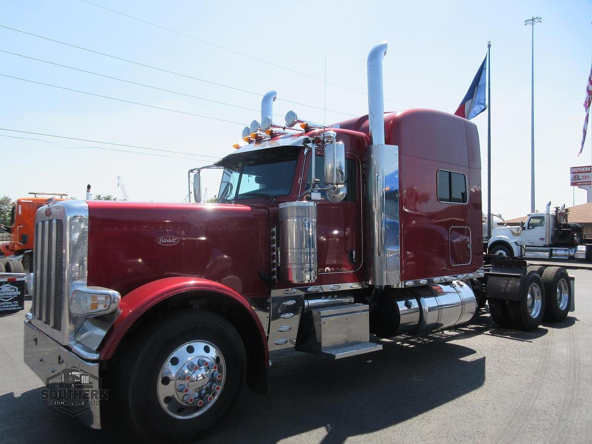 Used 2019 PETERBILT 389