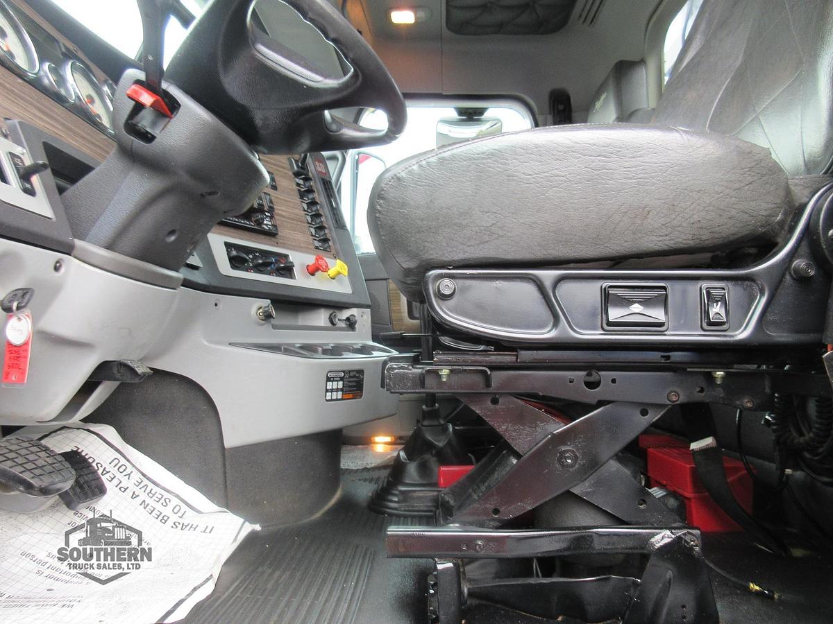 Used 2019 FREIGHTLINER CORONADO 122 SD