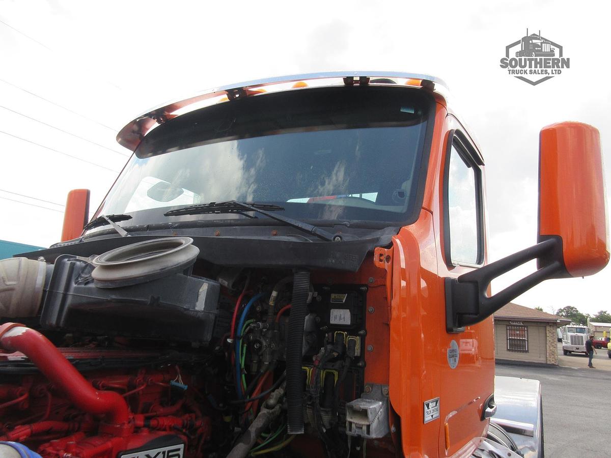 Used 2019 PETERBILT 567