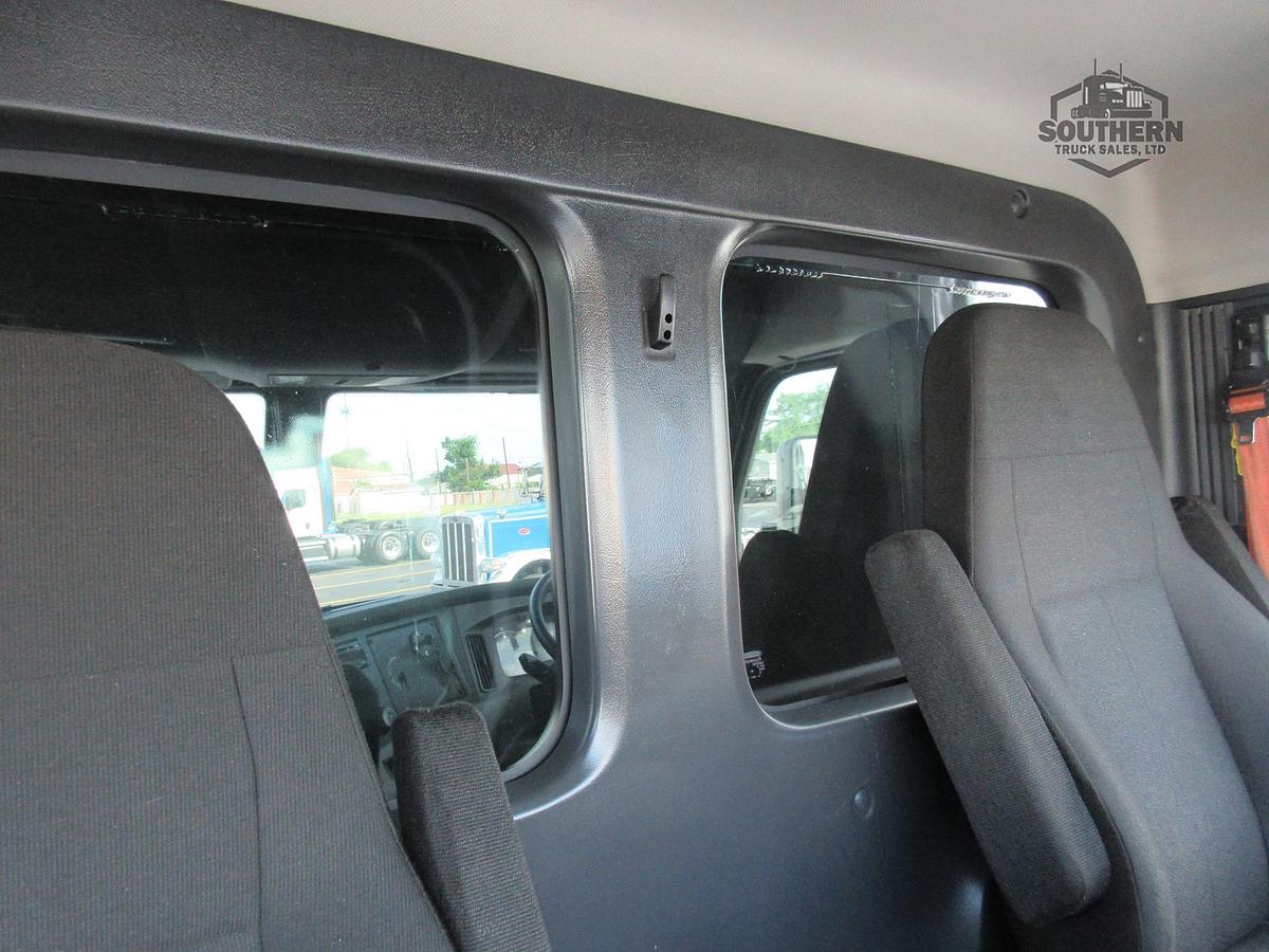 Used 2019 FREIGHTLINER CASCADIA 126