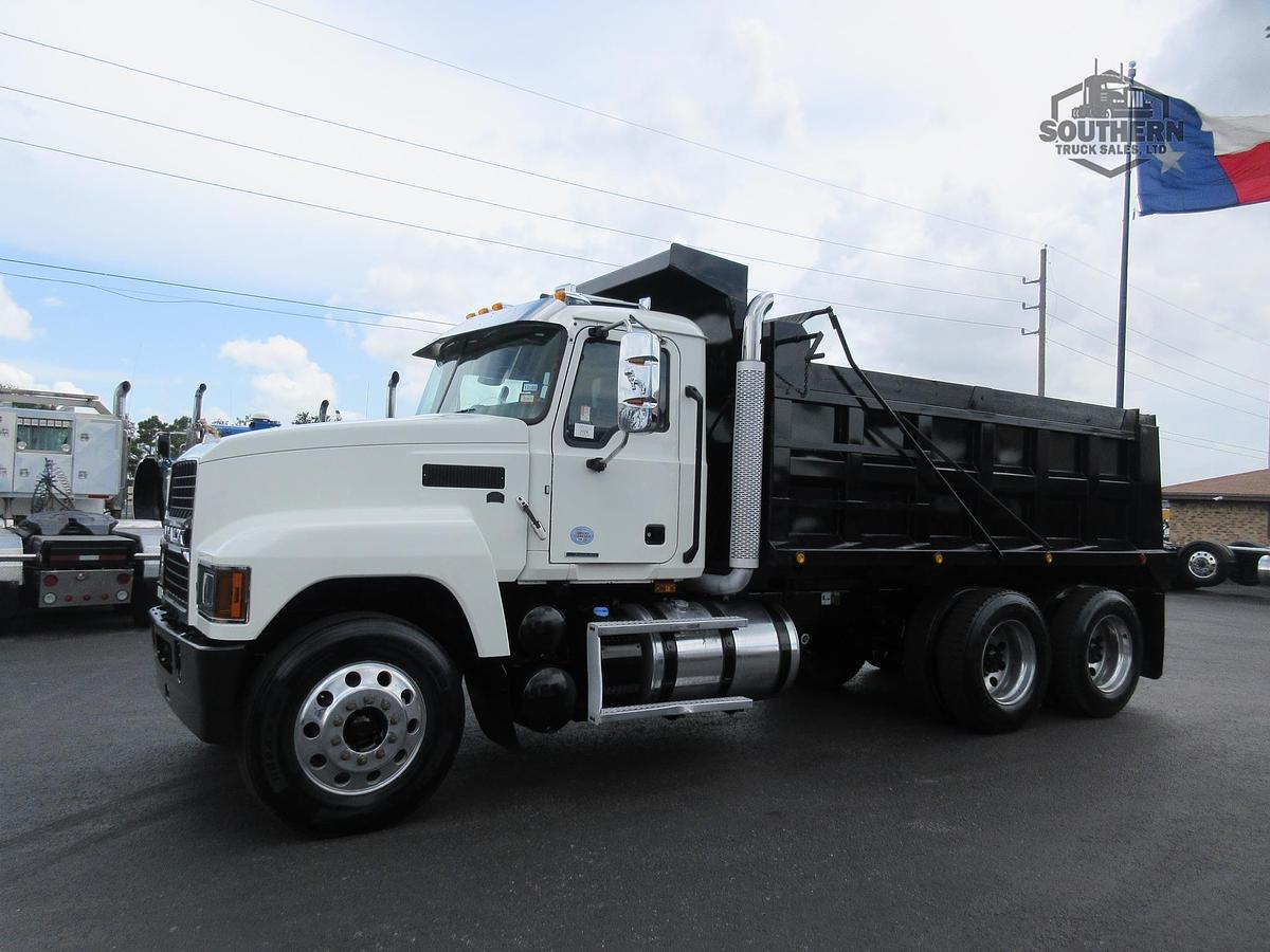 Used 2023 MACK PINNACLE 64T