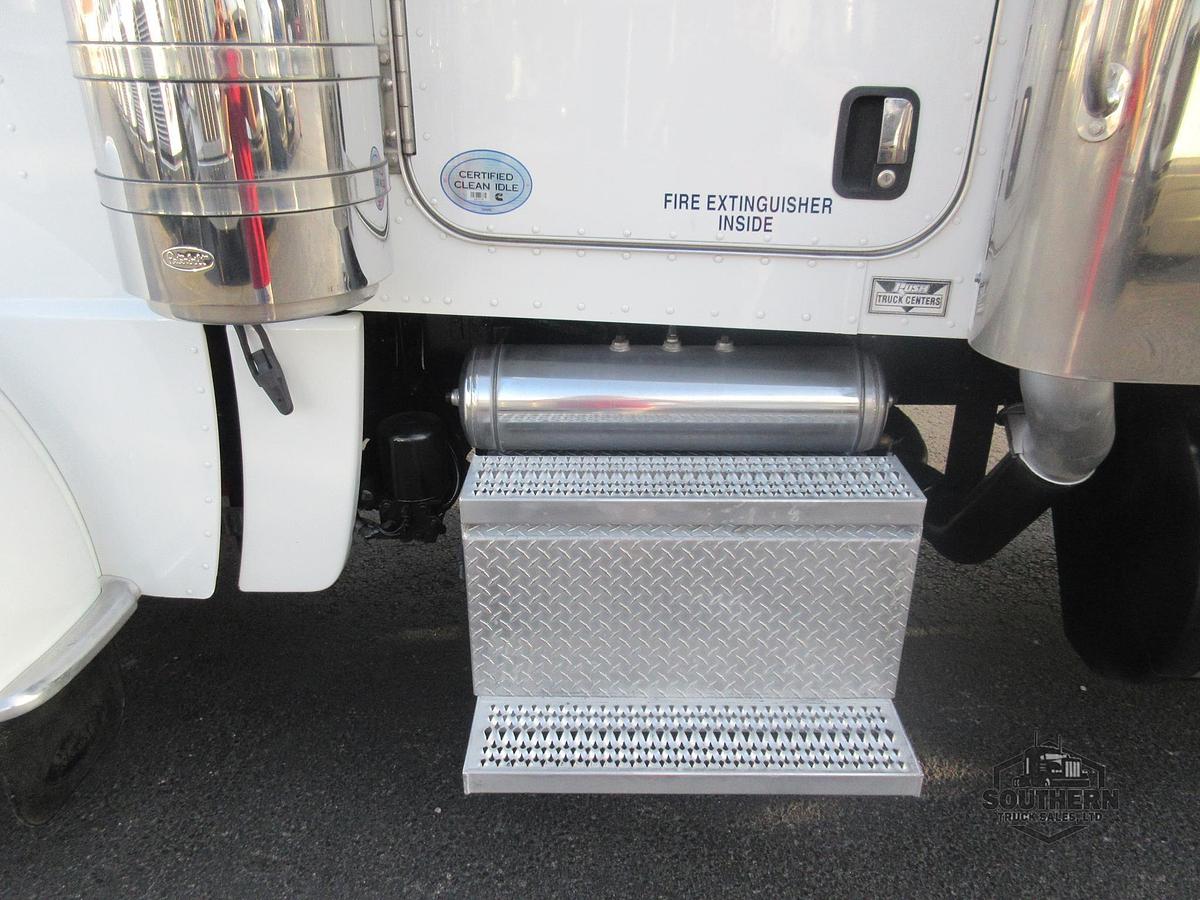 Used 2018 PETERBILT 389