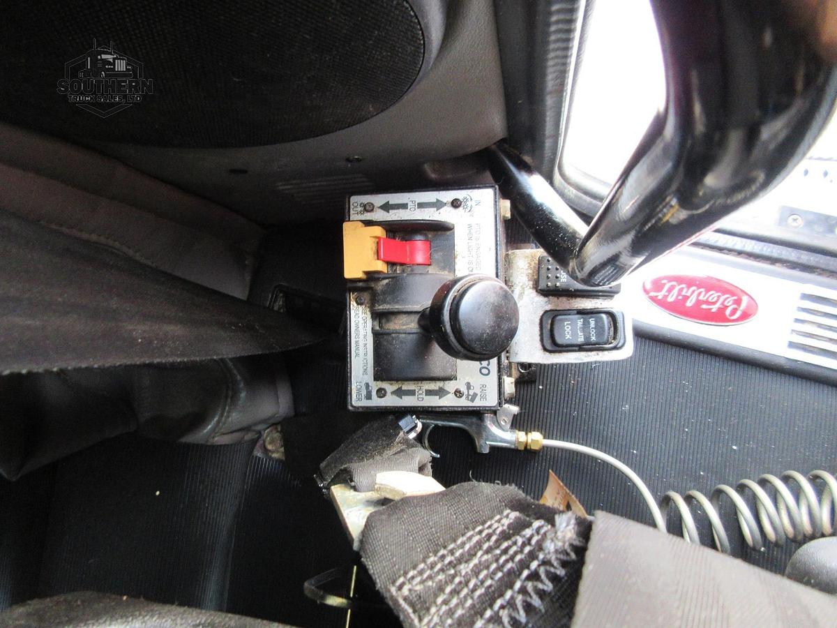 Used 2021 PETERBILT 389