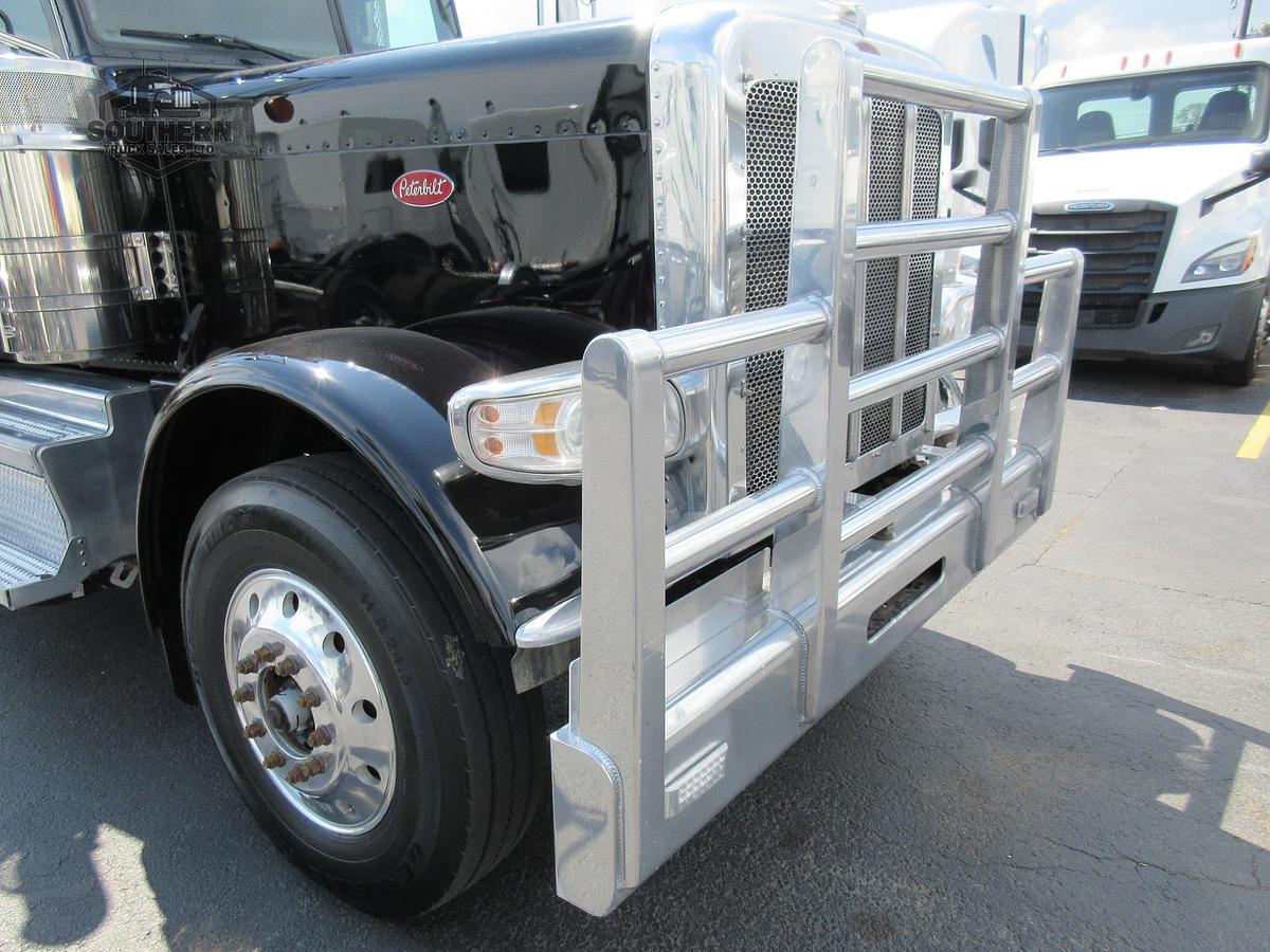 Used 2024 PETERBILT 389