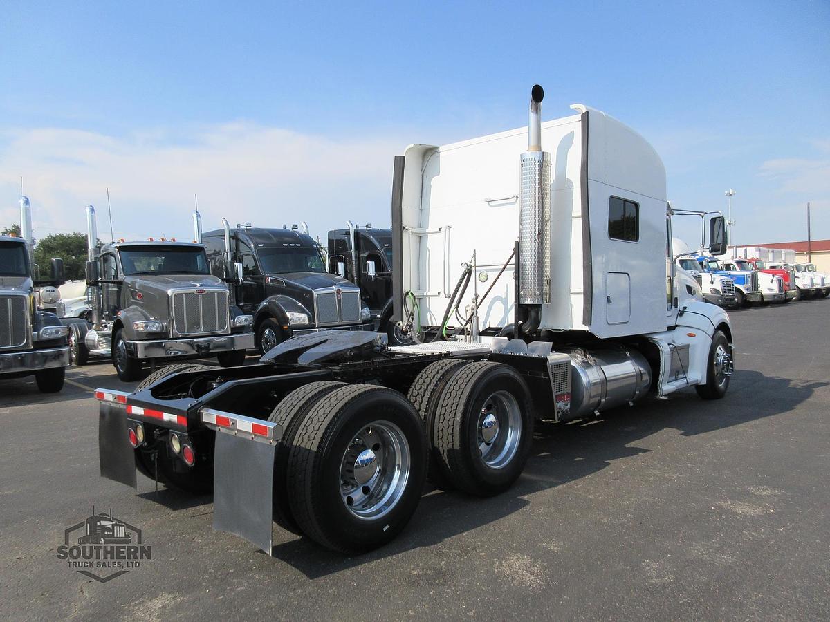 Used 2015 PETERBILT 386