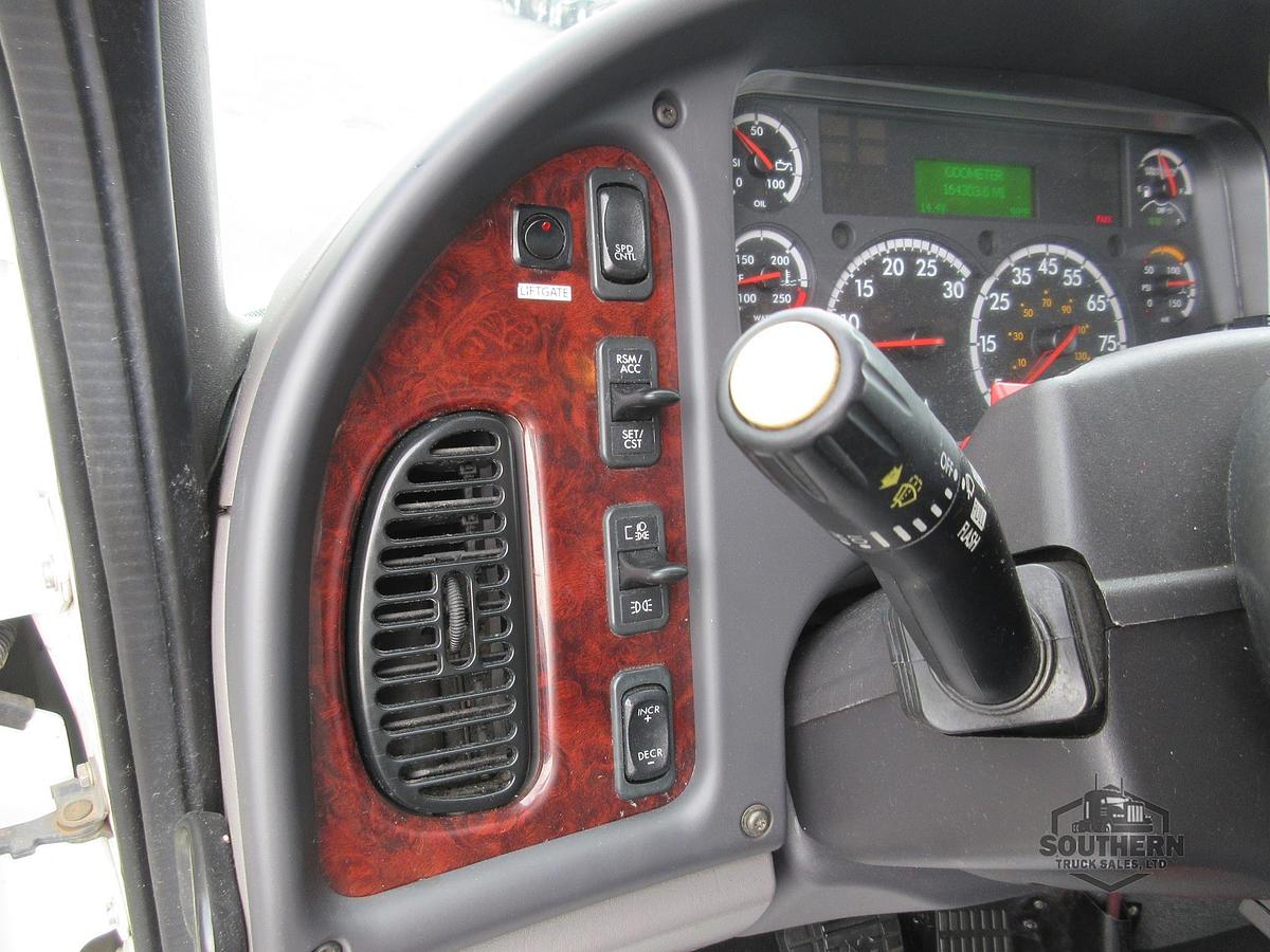 Used 2017 FREIGHTLINER BUSINESS CLASS M2 106