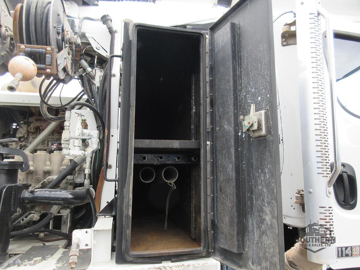 Used 2014 FREIGHTLINER 114SD