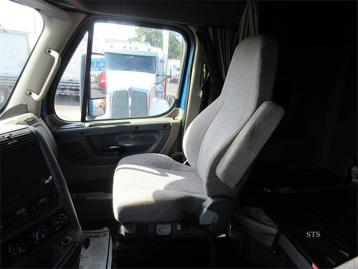 Used 2017 FREIGHTLINER CASCADIA 125