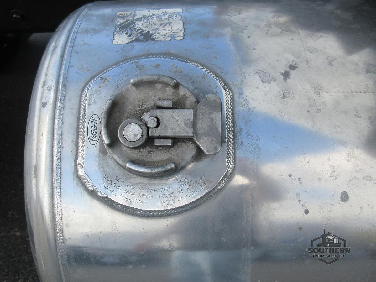 Used 2016 PETERBILT 389