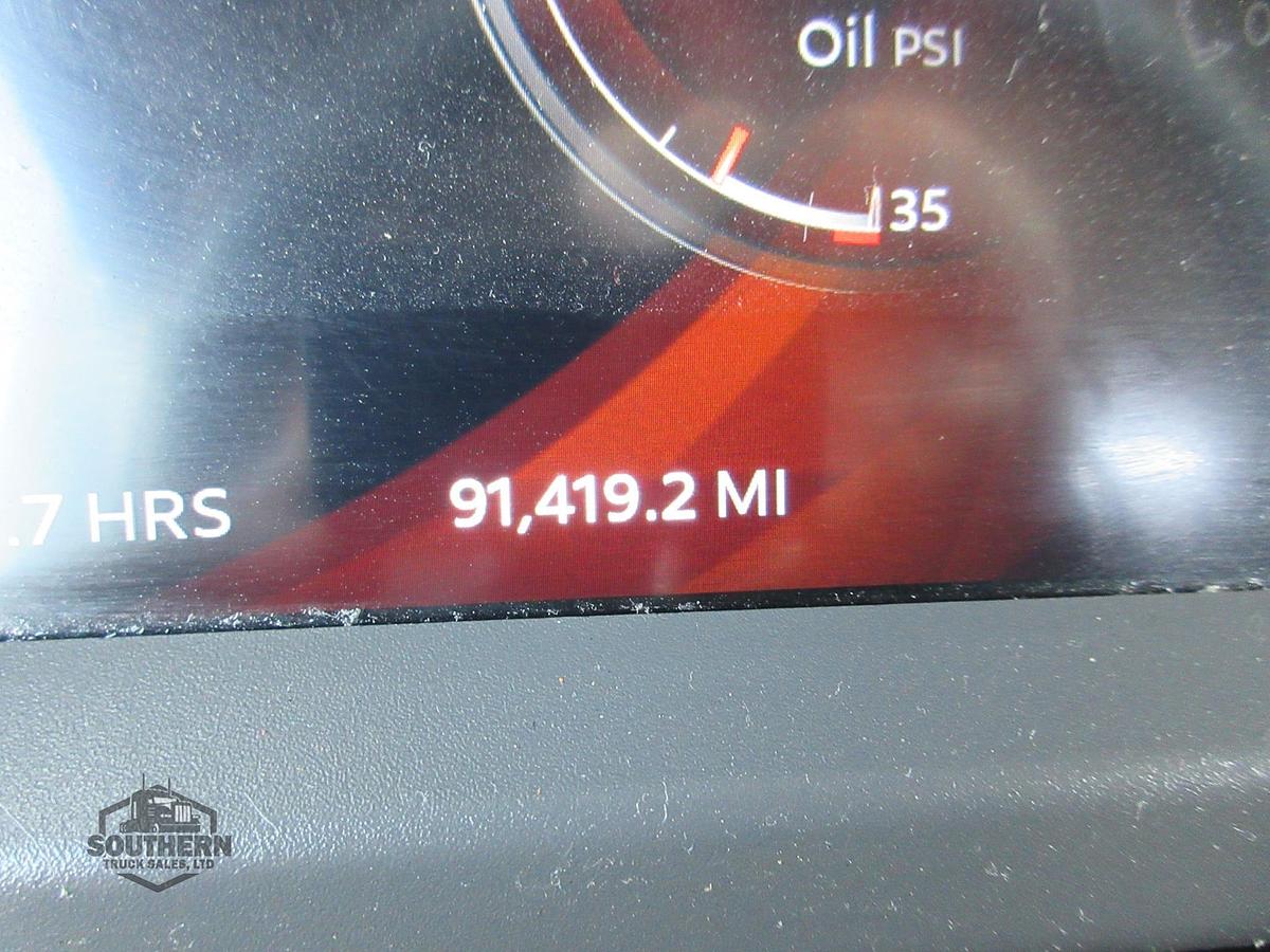 Used 2025 PETERBILT 567