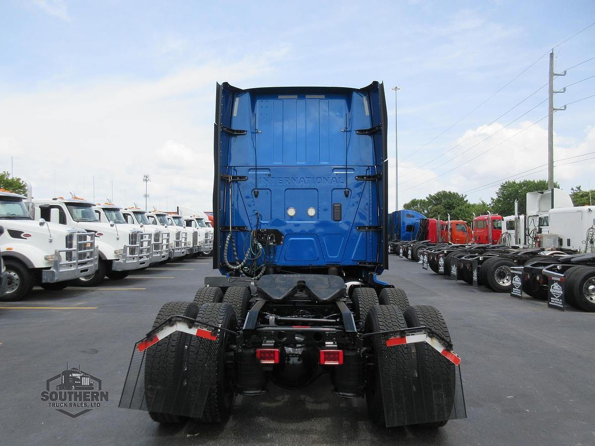 Used 2021 INTERNATIONAL LT