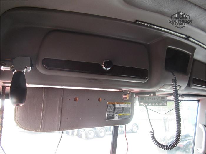 Used 2015 PETERBILT 389