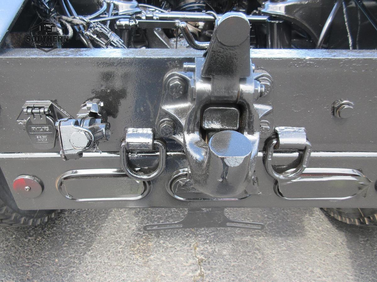Used 2023 PETERBILT 389