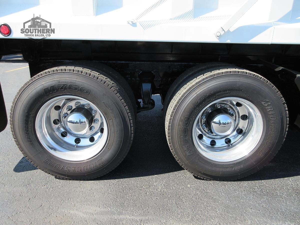 Used 2021 FREIGHTLINER CASCADIA 116