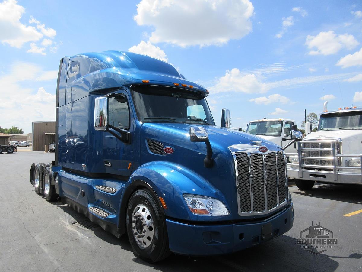 Used 2021 PETERBILT 579