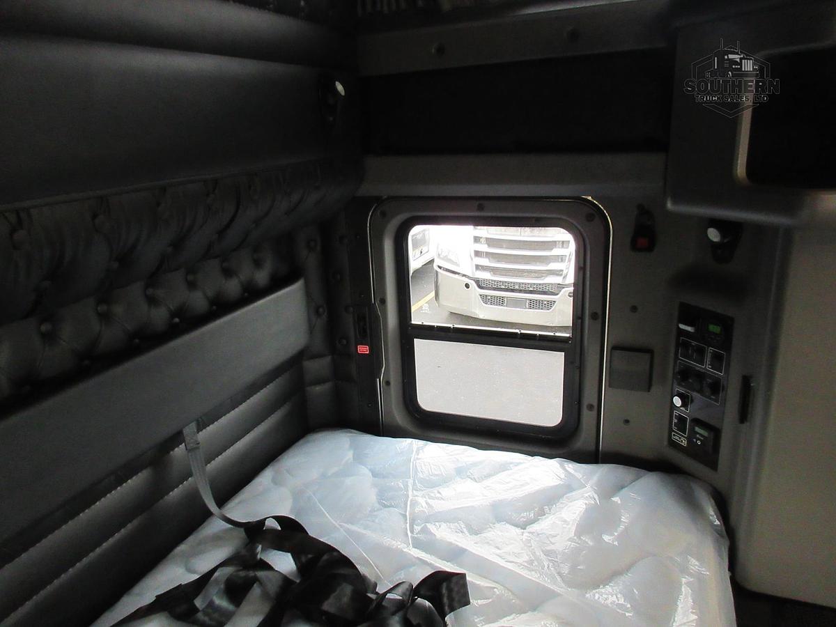 Used 2023 KENWORTH W900L