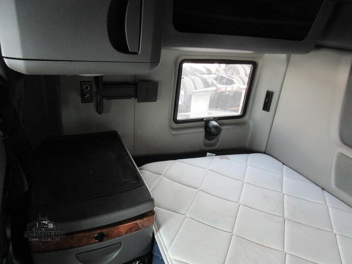 Used 2021 INTERNATIONAL LT