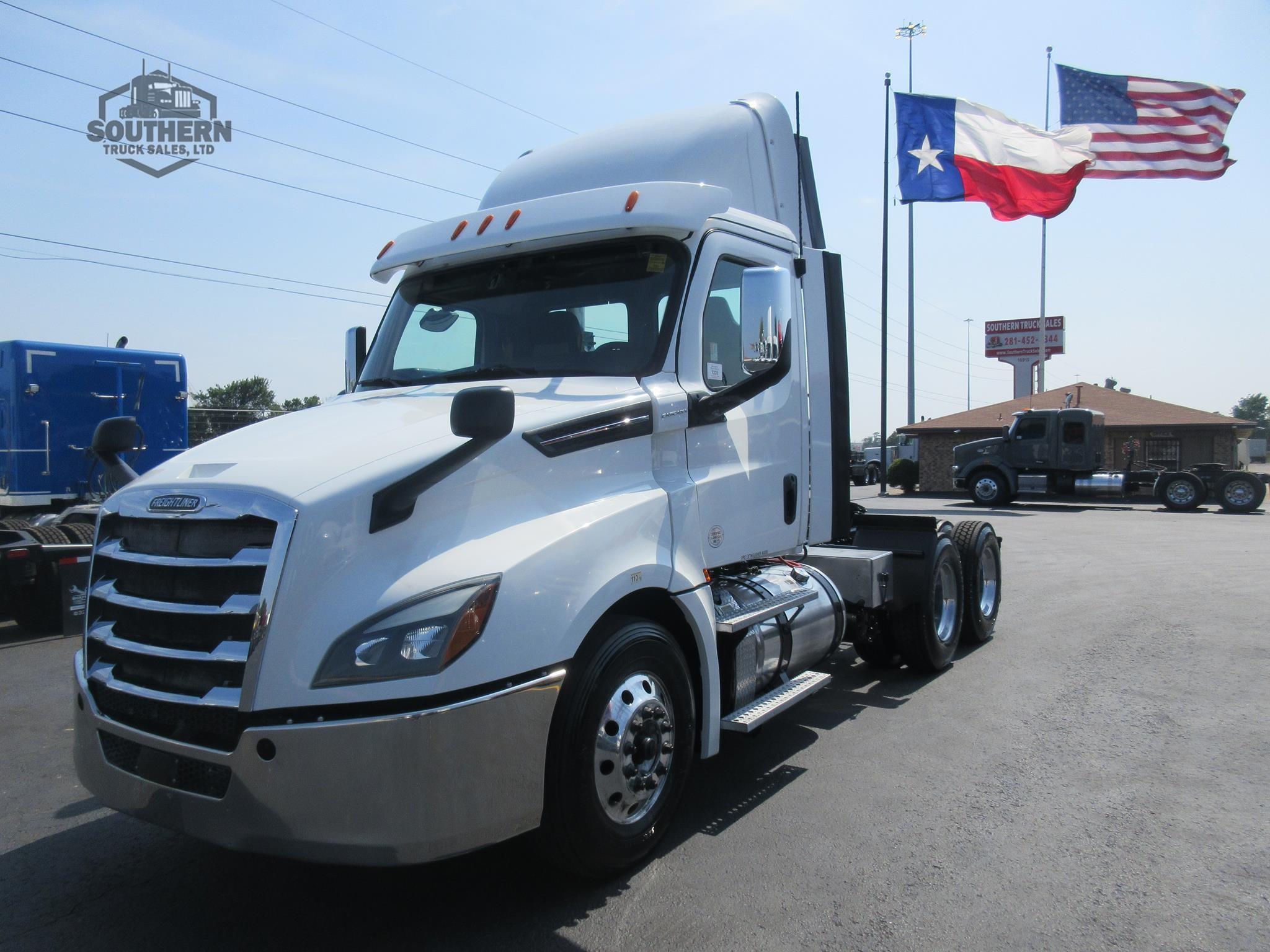 Used 2019 FREIGHTLINER CASCADIA 126