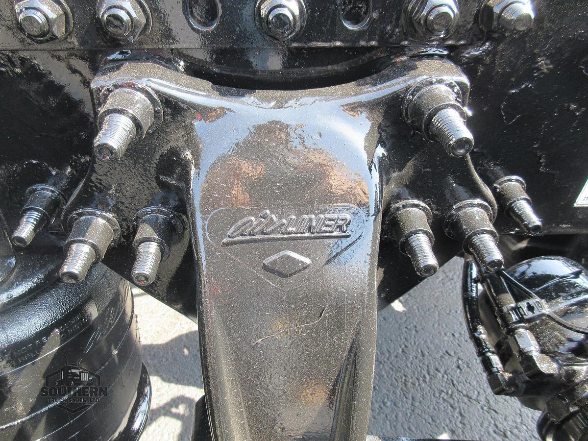 Used 2019 FREIGHTLINER CASCADIA 126