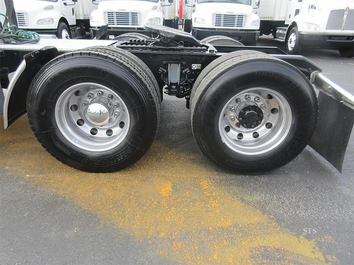 Used 2012 KENWORTH T660