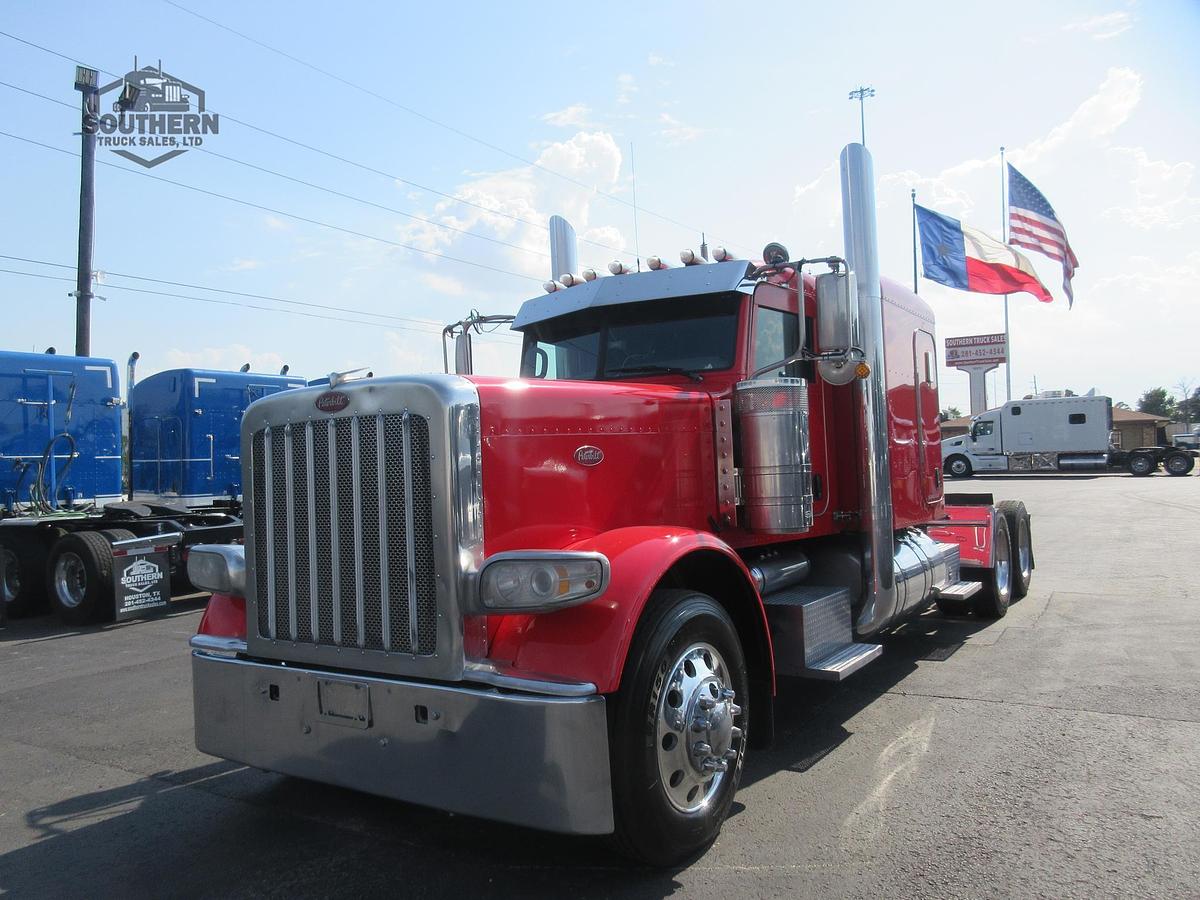 Used 2014 PETERBILT 389