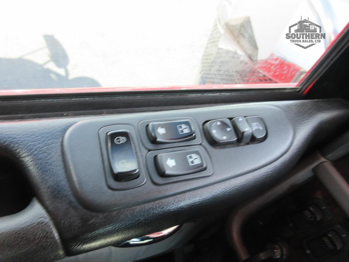 Used 2022 PETERBILT 389