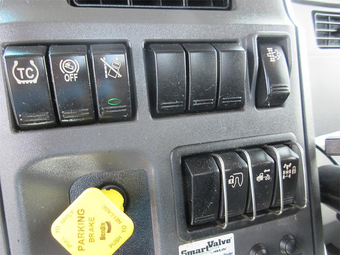 Used 2020 PETERBILT 579