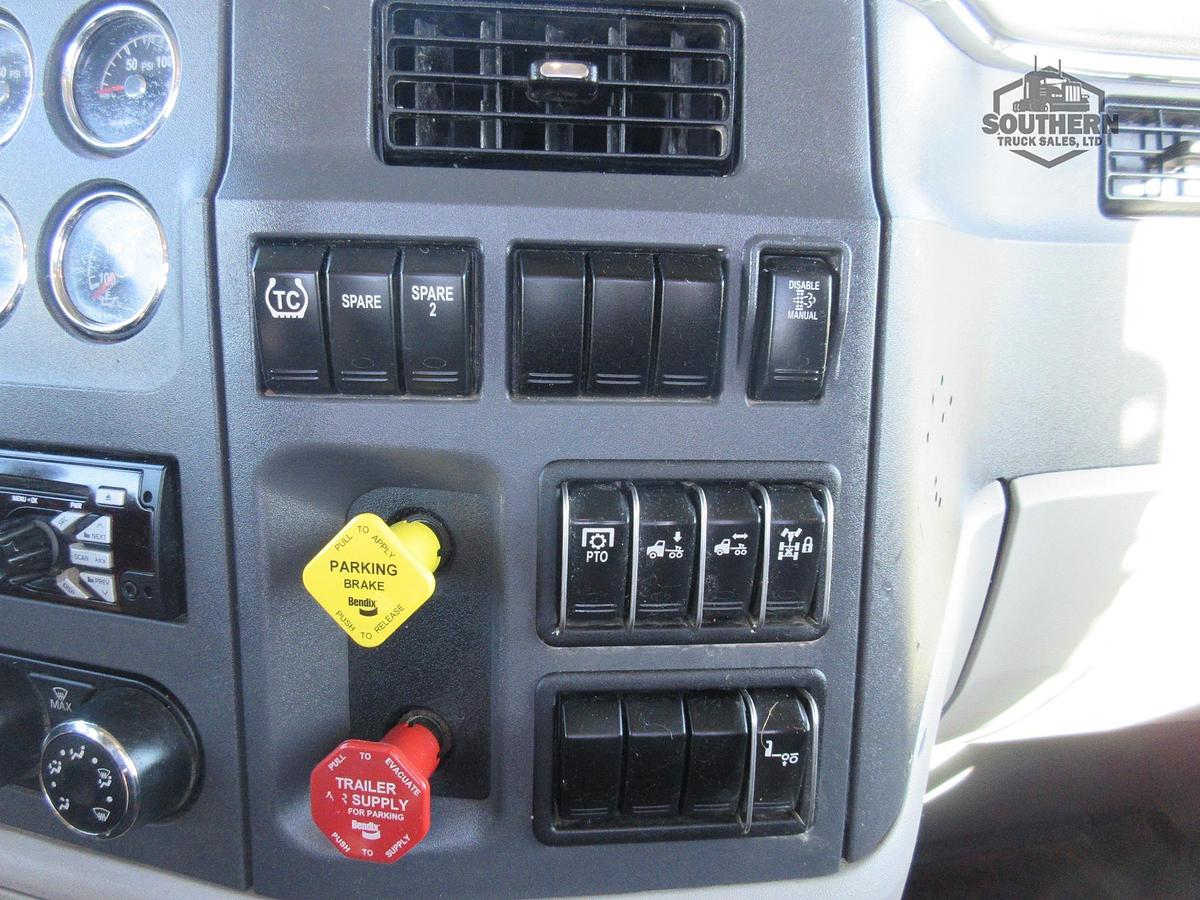 Used 2020 PETERBILT 567