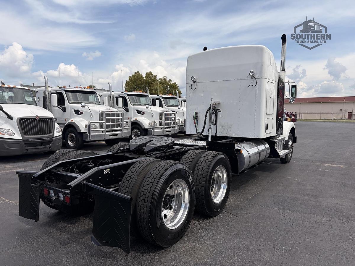 Used 2019 KENWORTH T800