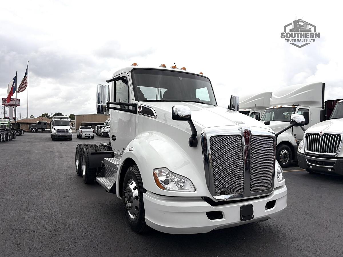 Used 2022 KENWORTH T680