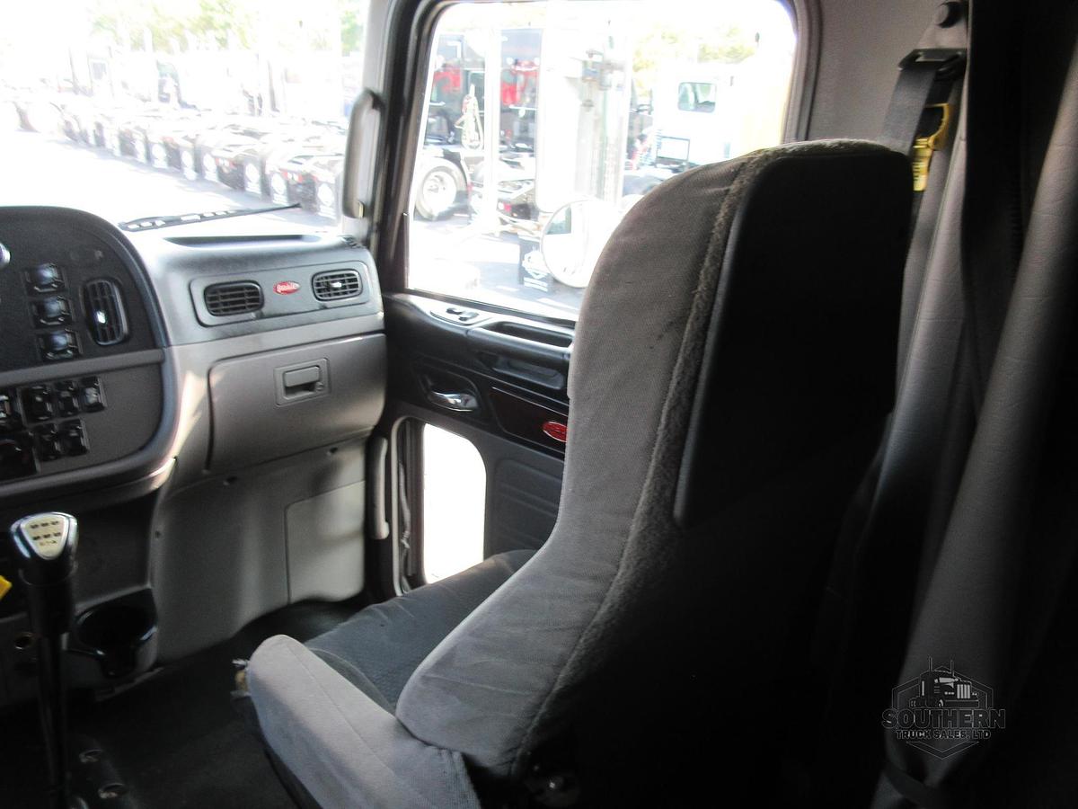 Used 2016 PETERBILT 389