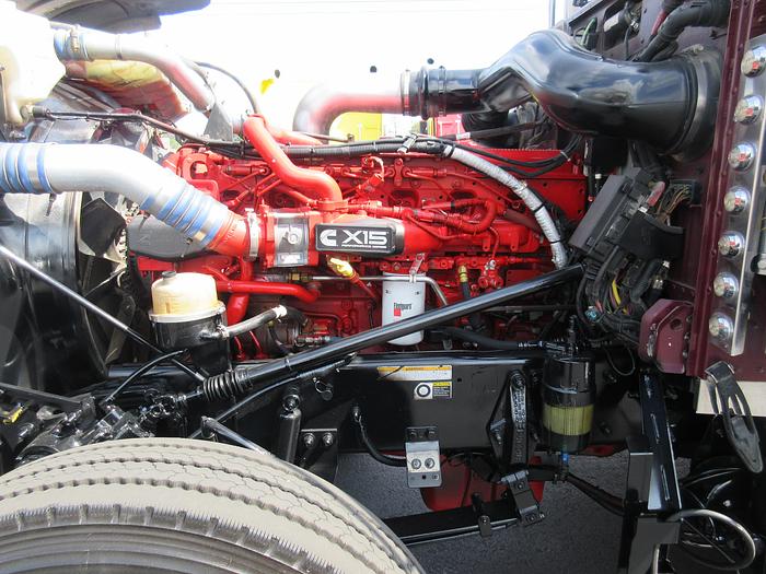 Used 2019 PETERBILT 389