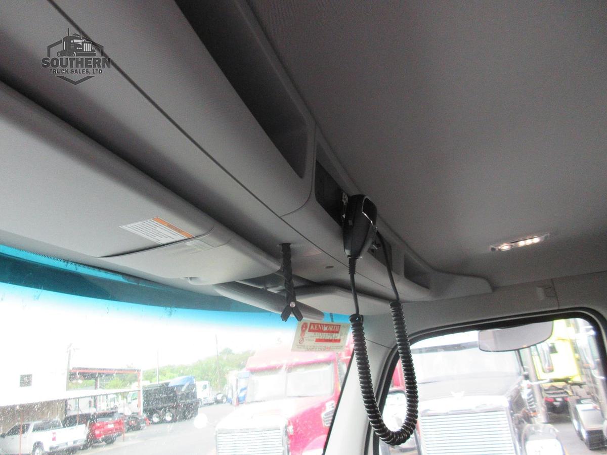 Used 2025 KENWORTH T880