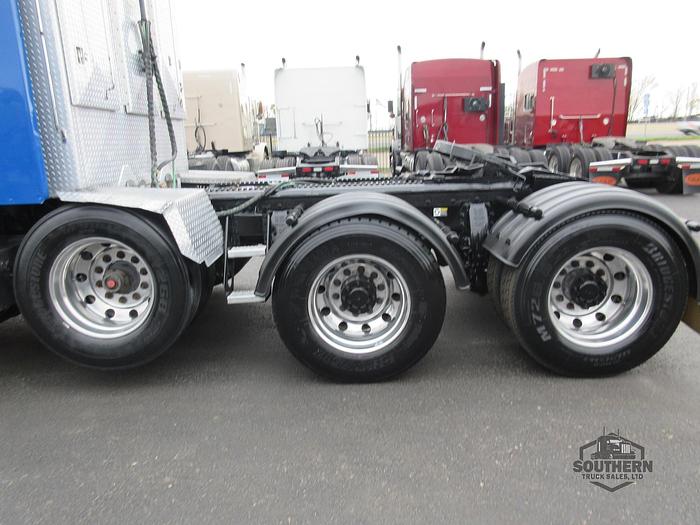 Used 2017 PETERBILT 567