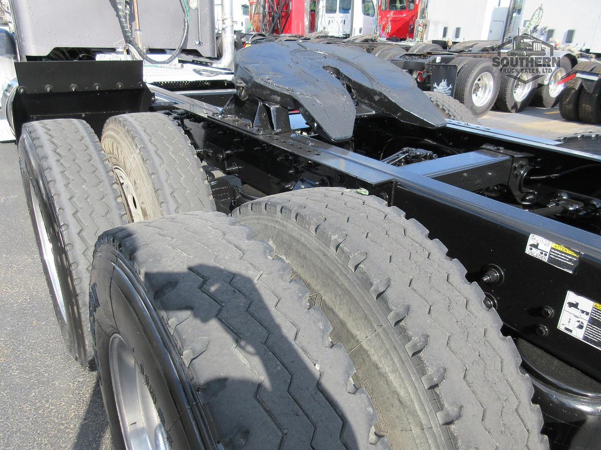 Used 2022 PETERBILT 389