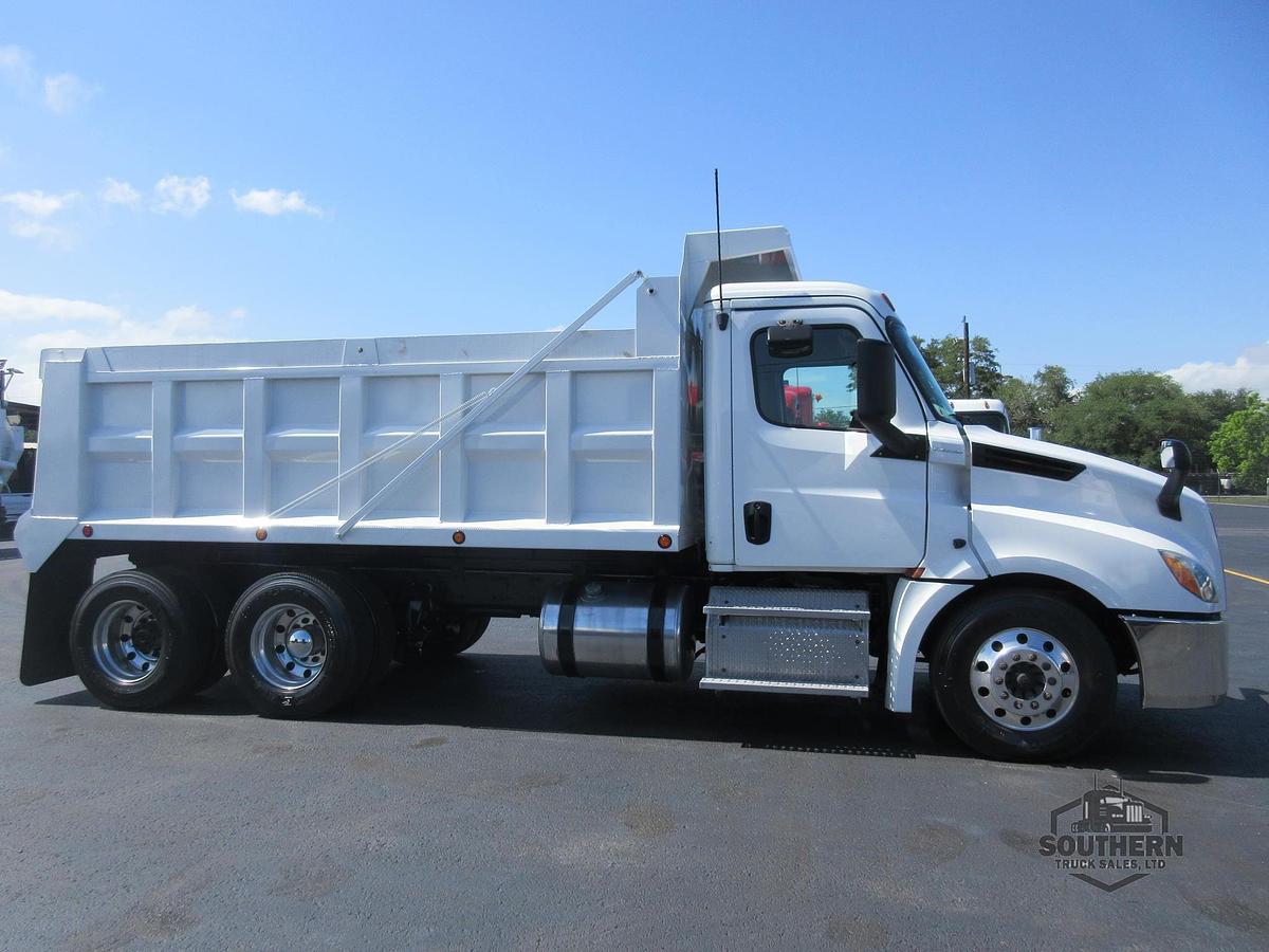 Used 2019 FREIGHTLINER CASCADIA 126