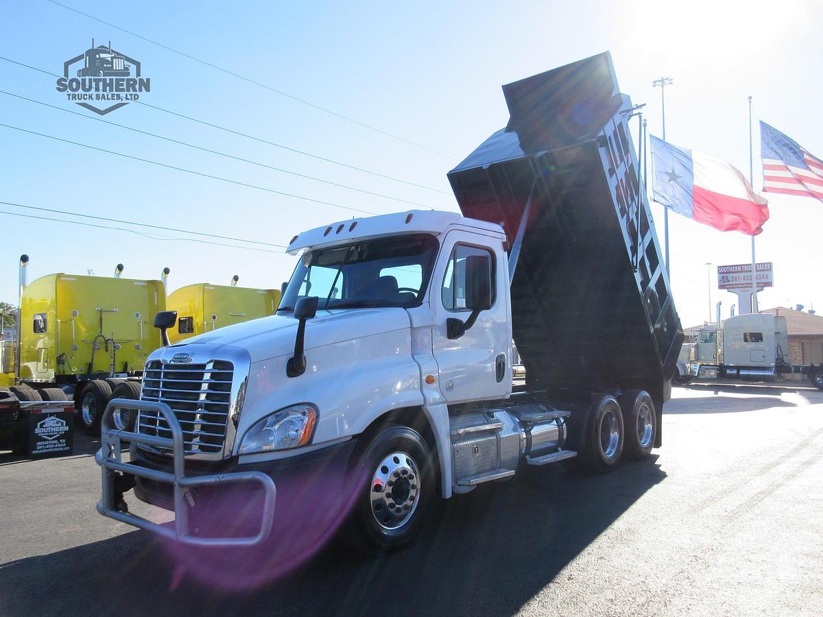 Used 2017 FREIGHTLINER CASCADIA 125