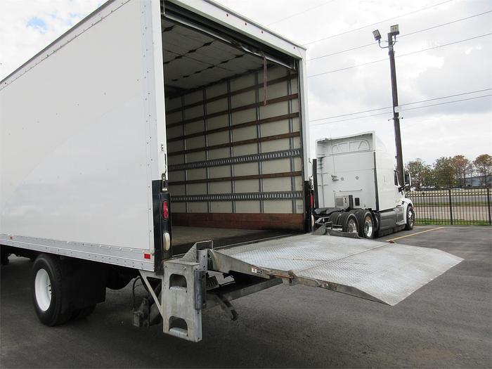 Used 2019 FREIGHTLINER BUSINESS CLASS M2 106