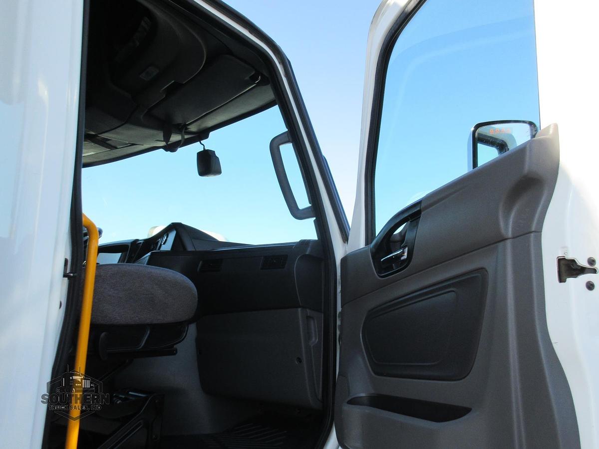 Used 2023 INTERNATIONAL LT