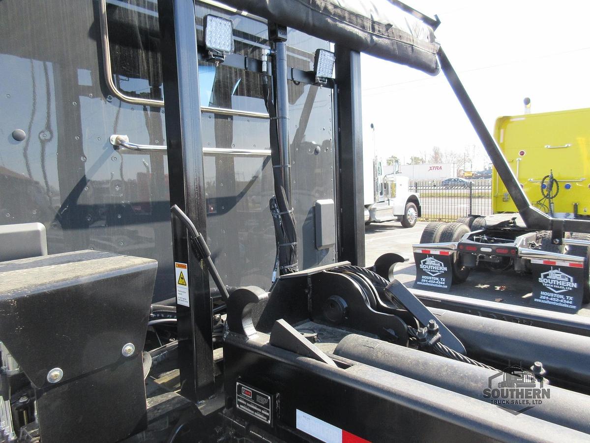 Used 2025 PETERBILT 567