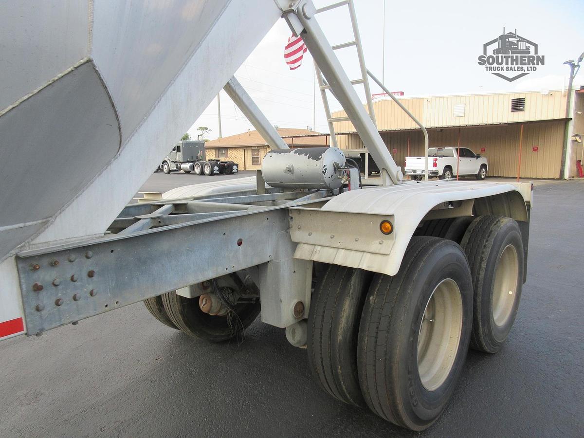 Used 2012 VANTAGE Tandem Axle