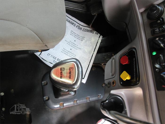 Used 2015 PETERBILT 365