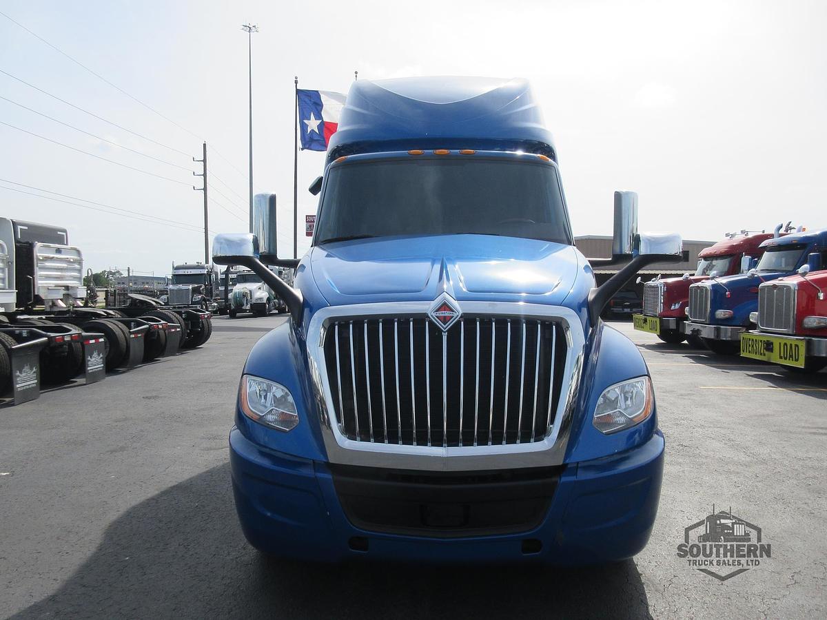 Used 2021 INTERNATIONAL LT