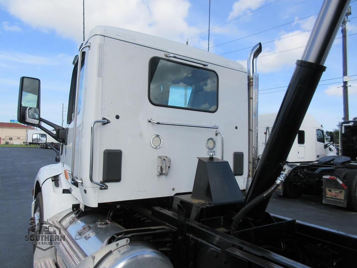 Used 2020 PETERBILT 579