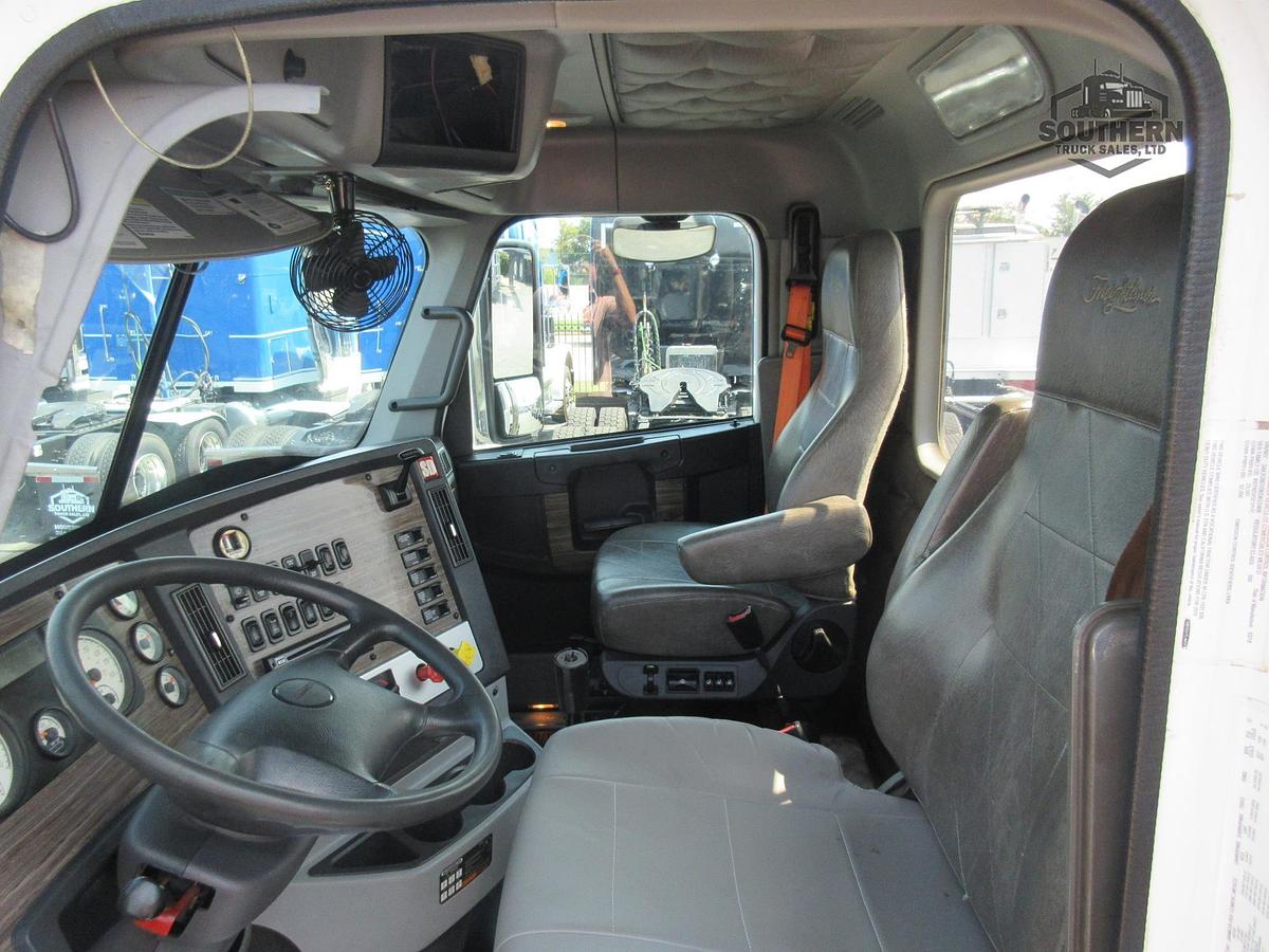 Used 2019 FREIGHTLINER CORONADO 122 SD