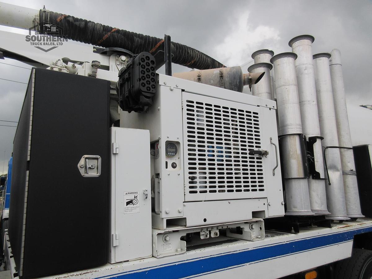 Used 2014 FREIGHTLINER 114SD