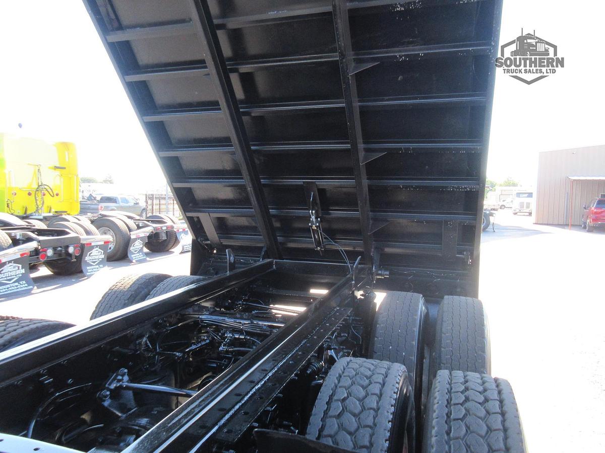 Used 2017 FREIGHTLINER CASCADIA 125