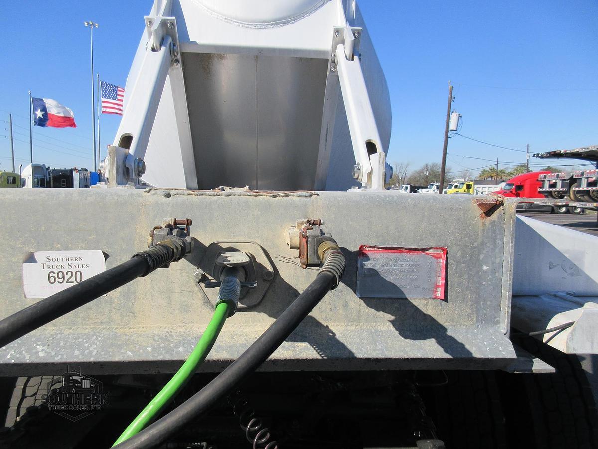 Used 2011 POLAR 1000 cu ft